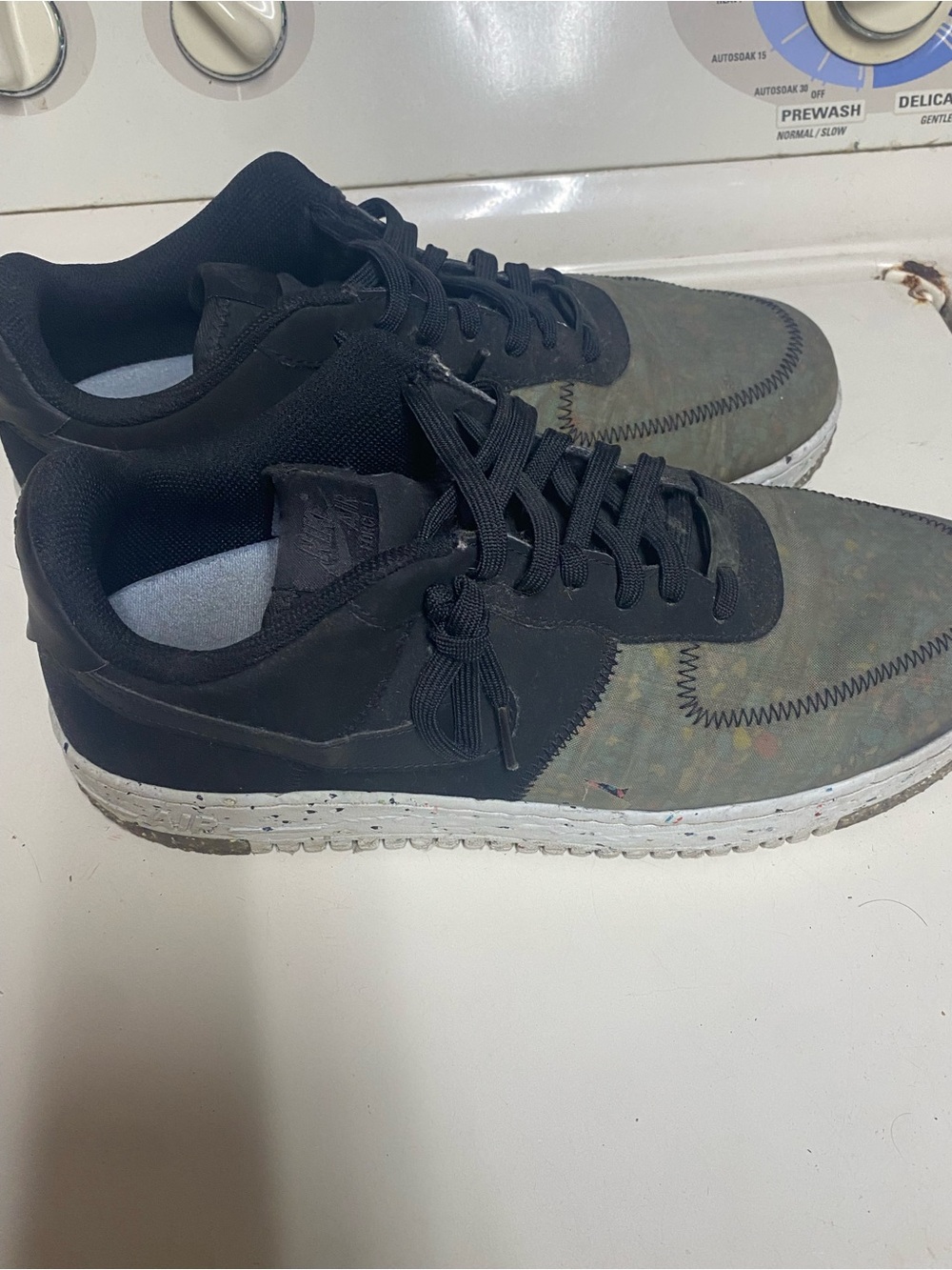 Nike Low-Top Sneakers in Black and Olive Green